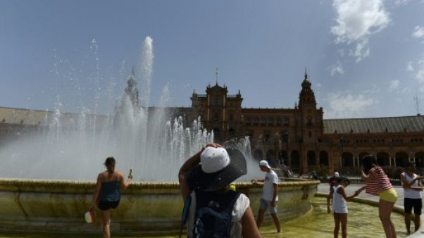 Canicule en Europe: records, coups de chaud et glaciers qui fondent Canicule en Europe: records, coups de chaud et glaciers qui fondent