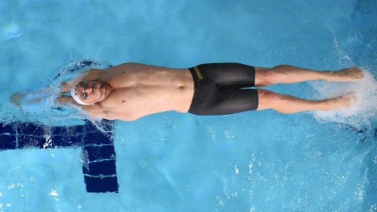 Euro de natation: Stravius en finale du 50 m dos, Wattel cale sur 100 m papillon