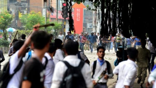Bangladesh: 115 étudiants blessés dans une manifestation qui dégénère Bangladesh: 115 étudiants blessés dans une manifestation qui dégénère