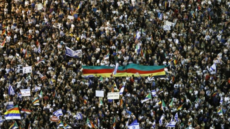 Une immense foule de druzes israéliens proteste contre une loi controversée