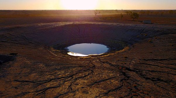 Australia announces extra $140 million aid package for drought-hit farmers Australia announces extra $140 million aid package for drought-hit farmers