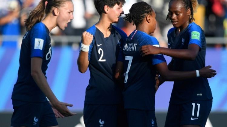 Mondial dames des -20 ans: la France démarre fort