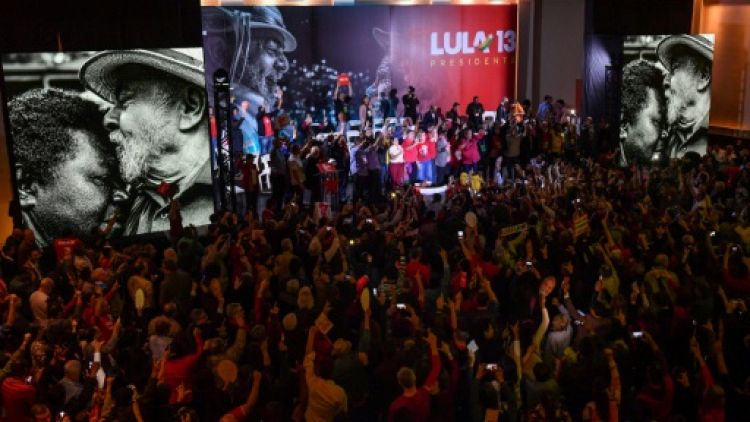 Présidentielle au Brésil: Lula aura pour colistier l'ex-maire de Sao Paulo