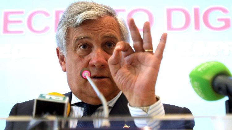Tajani, aumento spread tassa aggiuntiva