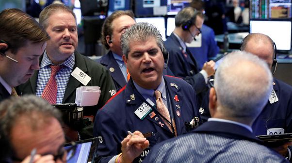 الأسهم الأمريكية تغلق مرتفعة وسط تفاؤل إزاء الأرباح الأسهم الأمريكية تغلق مرتفعة وسط تفاؤل إزاء الأرباح