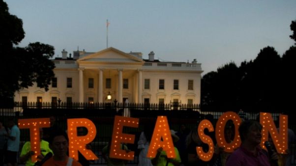 Devant la Maison Blanche, des stars de Broadway manifestent contre Trump Devant la Maison Blanche, des stars de Broadway manifestent contre Trump