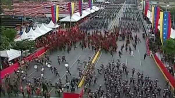 Au Venezuela, un "attentat" et de nombreuses questions Au Venezuela, un "attentat" et de nombreuses questions