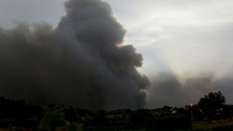 Le feu menace une ville touristique du sud du Portugal
