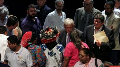 Mexique: première consultation publique de Lopez Obrador pour pacifier le pays Mexique: première consultation publique de Lopez Obrador pour pacifier le pays
