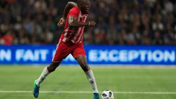 Soccer - Bolt to be given time to prove himself, says Mariners boss Soccer - Bolt to be given time to prove himself, says Mariners boss