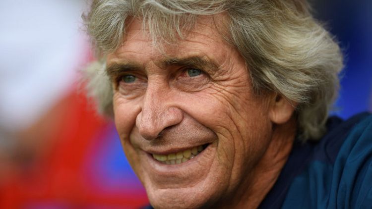 West Ham's Pellegrini eyes balance in attack and defence