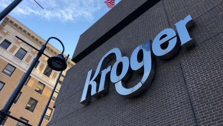 Old-line Kroger shows new moves in grocery delivery drive