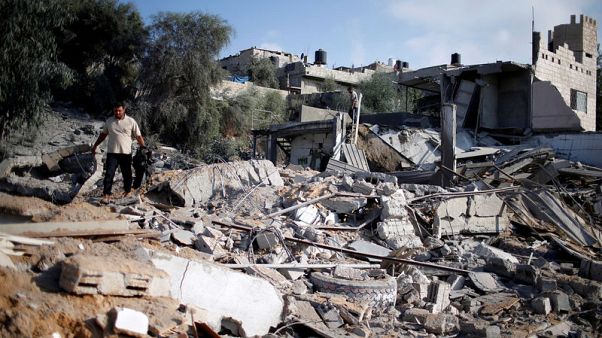 Hamas fires rockets, Israel bombs Gaza despite talk of truce Hamas fires rockets, Israel bombs Gaza despite talk of truce