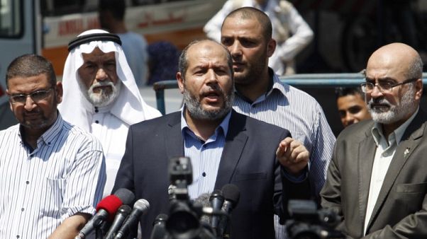 مسؤولان فلسطينيان: إسرائيل وحماس تتفقان على تهدئة لإنهاء العنف في غزة مسؤولان فلسطينيان: إسرائيل وحماس تتفقان على تهدئة لإنهاء العنف في غزة