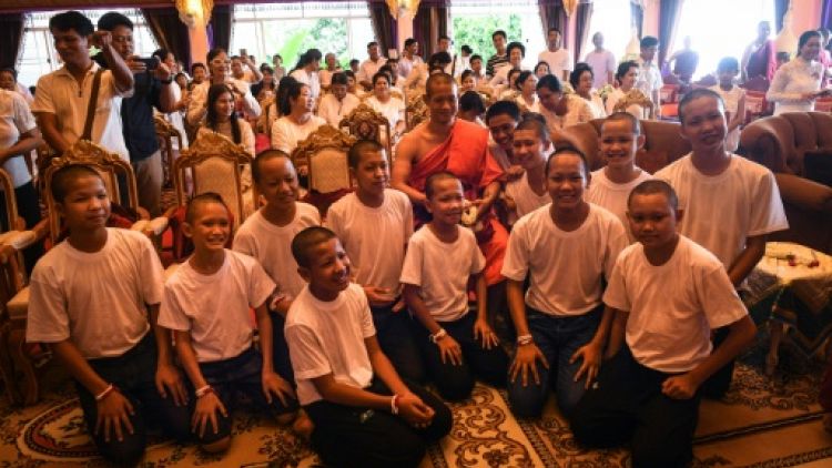 Rescapés de la grotte en Thaïlande: quatre jeunes footballeurs obtiennent la citoyenneté