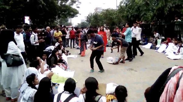 Bangladesh demands U.S. embassy withdraw criticism over protests Bangladesh demands U.S. embassy withdraw criticism over protests