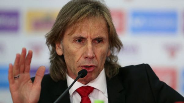 Gareca signs contract to remain as coach of Peru's soccer team Gareca signs contract to remain as coach of Peru's soccer team