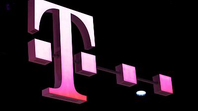 Deutsche Telekom again lifts core profits guidance