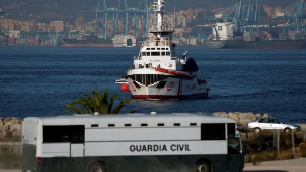 L'Espagne accueille un nouveau bateau d'ONG chargé de migrants L'Espagne accueille un nouveau bateau d'ONG chargé de migrants