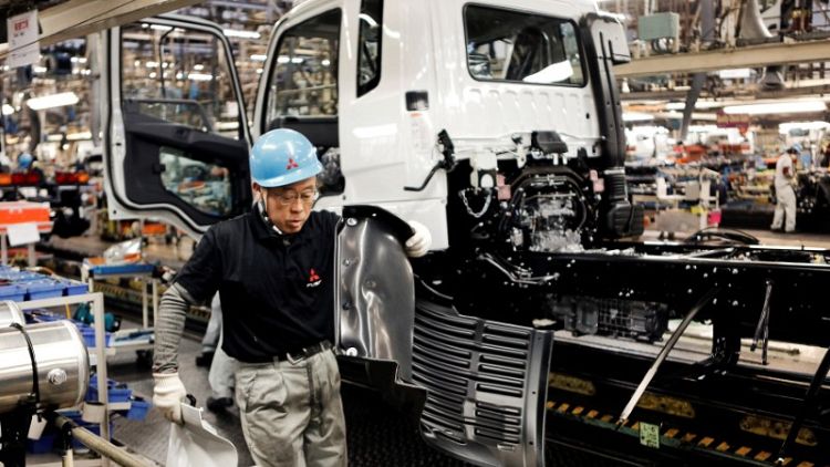 اقتصاد اليابان ينتعش بفضل إنفاق نشط لكن خلافات التجارة تحجب الأفق