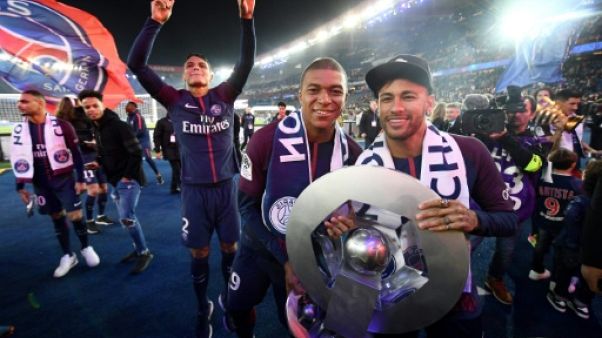 PSG: Neymar dans l'ombre de la nouvelle étoile Mbappé? PSG: Neymar dans l'ombre de la nouvelle étoile Mbappé?