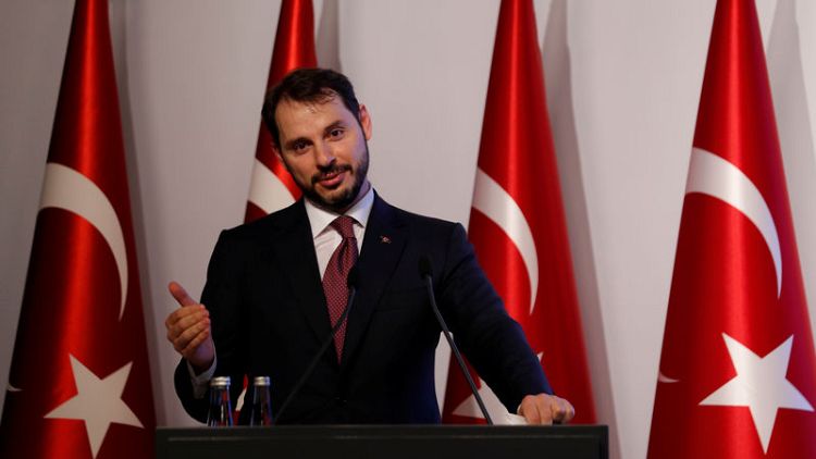 البيرق: تركيا ستعتمد نهجا استراتيجيا جديدا إزاء الاقتصاد