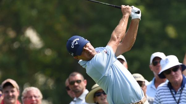 Kisner takes second-round PGA lead as Molinari and Scott charge Kisner takes second-round PGA lead as Molinari and Scott charge