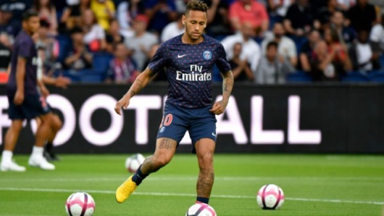 PSG-Caen: Neymar titulaire, Buffon dans les buts et présenté au Parc des Princes