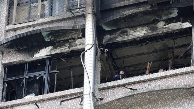 فتح تحقيق بعد مقتل 9 وإصابة 15 في حريق بمستشفى في تايوان