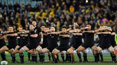 Rugby: le sélectionneur des All Blacks défend le haka