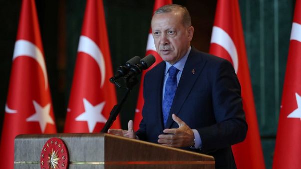أردوغان يتعهد بمحاسبة "إرهابيين اقتصاديين" على تهاوي الليرة أردوغان يتعهد بمحاسبة "إرهابيين اقتصاديين" على تهاوي الليرة