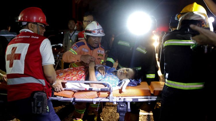 حريق بأحد مستشفيات ميانمار وإجلاء المرضى على محفات