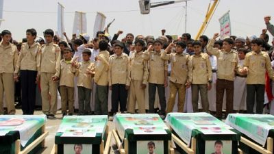 Yémen: manifestation lors des funérailles d'enfants tués dans un raid