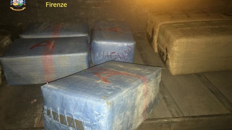Droga: scoperto carico 756 kg hashish