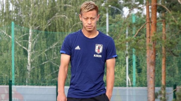 Soccer - Juggling Honda feels 'pressure' to perform for Victory Soccer - Juggling Honda feels 'pressure' to perform for Victory