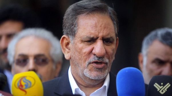 نائب الرئيس الإيراني: أمريكا تحاول فرض "الاستسلام" علينا عن طريق العقوبات نائب الرئيس الإيراني: أمريكا تحاول فرض "الاستسلام" علينا عن طريق العقوبات