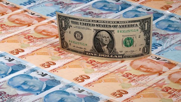 خبراء بمعهد التمويل الدولي: الليرة التركية دون القيمة العادلة خبراء بمعهد التمويل الدولي: الليرة التركية دون القيمة العادلة
