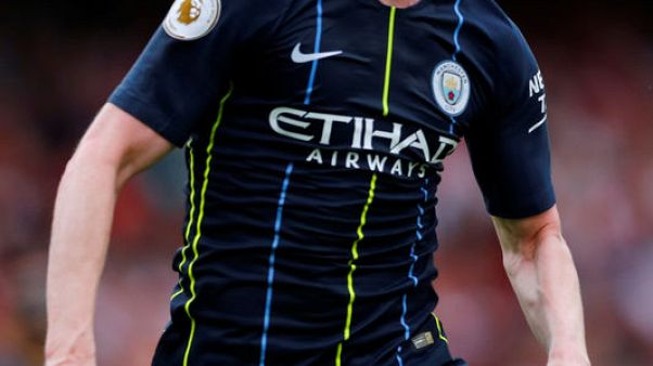 دي بروين لاعب مانشستر سيتي يتعرض لإصابة في ركبته خلال التدريب دي بروين لاعب مانشستر سيتي يتعرض لإصابة في ركبته خلال التدريب