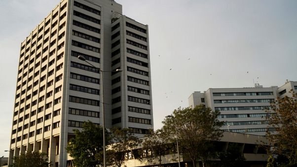 المركزي: حيازات الأتراك من العملة الصعبة تزيد إلى 159.9 مليار دولار في أسبوع المركزي: حيازات الأتراك من العملة الصعبة تزيد إلى 159.9 مليار دولار في أسبوع
