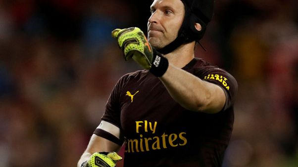 Emery keeps faith with Cech for Chelsea clash Emery keeps faith with Cech for Chelsea clash