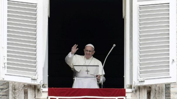 Le pape François salue les pélerins au Vatican, le 15 août 2018 Le pape François salue les pélerins au Vatican, le 15 août 2018