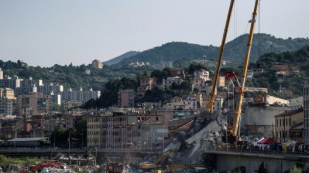 Pont effondré à Gênes: encore 10 à 20 disparus selon les médias italiens Pont effondré à Gênes: encore 10 à 20 disparus selon les médias italiens