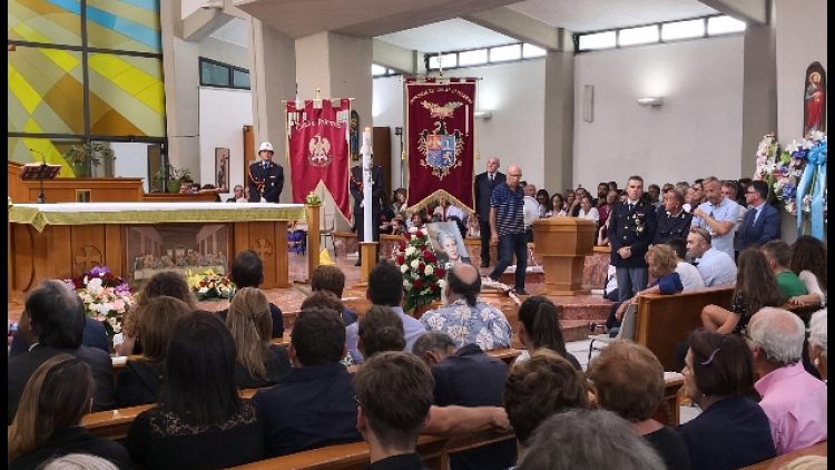 Chiesa gremita, funerale Rita Borsellino