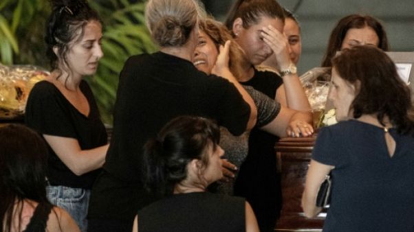 Drame de Gênes : enterrements dans la colère, cinq disparus encore recherchés Drame de Gênes : enterrements dans la colère, cinq disparus encore recherchés