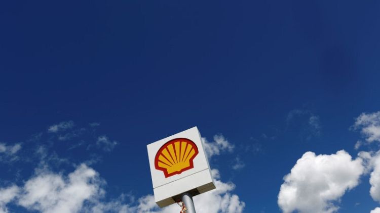 Shell oil traders trade one Caribbean paradise for another