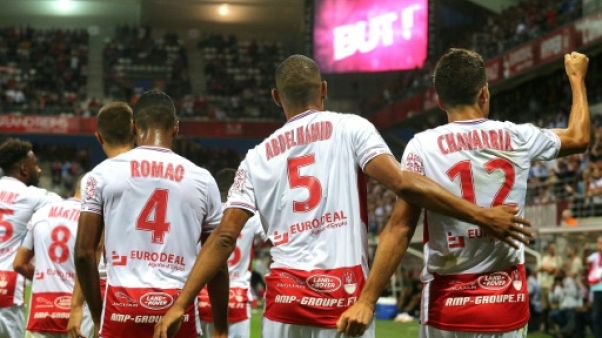 Ligue 1: Lyon, battu 1-0 à Reims, enregistre sa première défaite de la saison Ligue 1: Lyon, battu 1-0 à Reims, enregistre sa première défaite de la saison