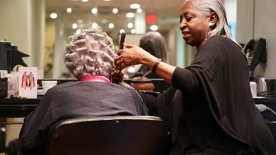 La coiffeuse d'Aretha Franklin pleure sa "source d'inspiration"