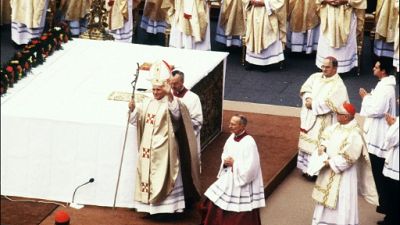 Trois papes en trois mois: l'improbable élection de Jean Paul II, il y a 40 ans