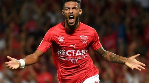 Ligue 1: Marseille tombe d'entrée à Nîmes lors de la 2e journée Ligue 1: Marseille tombe d'entrée à Nîmes lors de la 2e journée
