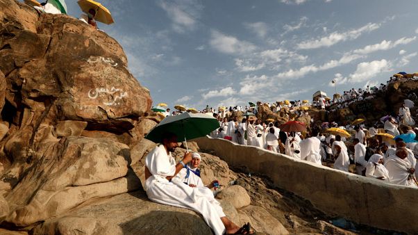 Repentant Muslims gather on Mount Arafat for haj climax Repentant Muslims gather on Mount Arafat for haj climax